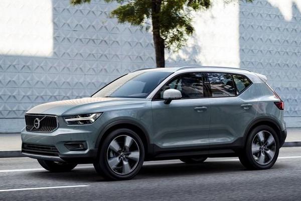 Volvo XC40 2026: Старт Продаж и Первые Впечатления от Обновленного Компактного Кроссовера