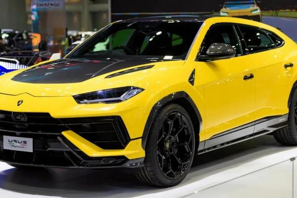 Будущее Lamborghini Urus: гибрид до 2035 года, а потом — электричество