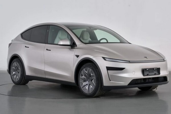 Конкуренция давит: почему падают продажи Tesla Model Y в Китае