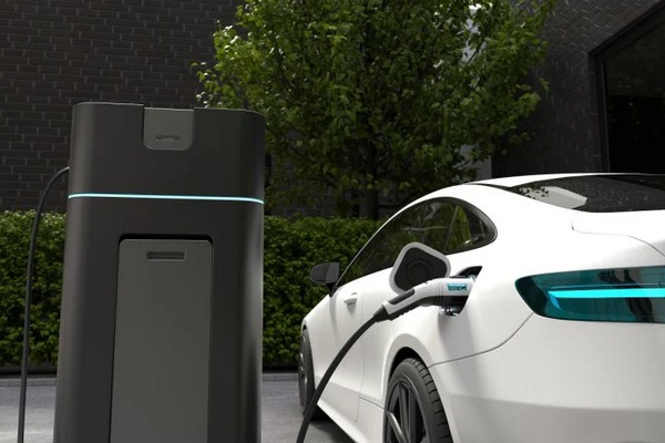 Анализ авторынка Украины за август 2025: электромобили заняли почти треть продаж