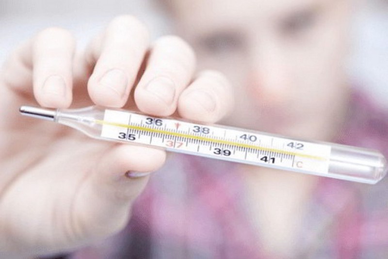 «Сбивание» температуры при гриппе затягивает выздоровление - ученые