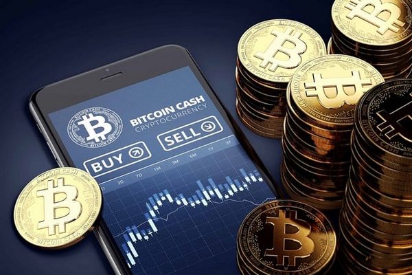 Битва китов: 400 BTC активированы, пока крупный инвестор ETH теряет на тайминге