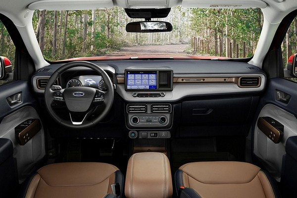 Технологии в салоне Ford Maverick: что изменилось в мультимедиа