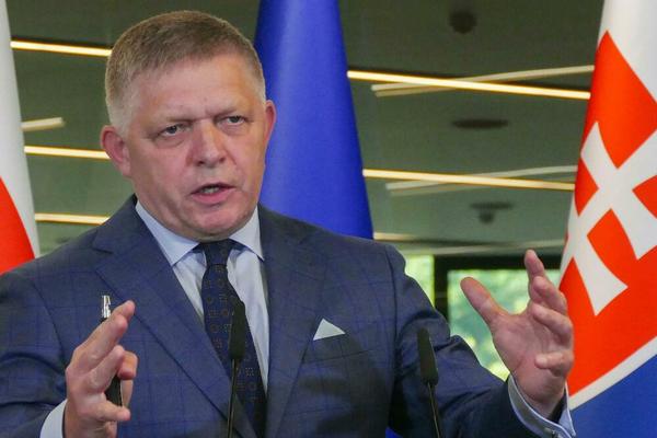 Конституционный прецедент: Словакия закрепила исключительно мужское и женское гендерное определение
