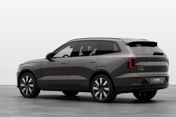Новий Volvo EX90 2026: став розумнішим та швидшим