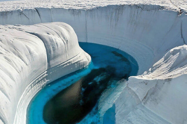 NASA измерило движение Гренландии: Данные 58 GPS-станций показали смещение острова на 2 см в год