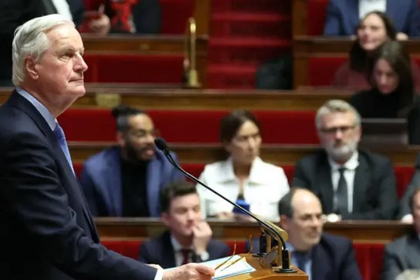 Политический тест: Как Себастьян Лекорню сохранил власть в парламенте Франции 16 октября
