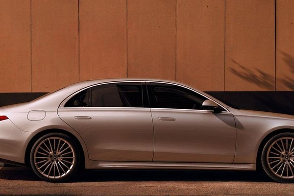 Руль как опция: Как Mercedes S-Class меняет парадигму вождения с автопилотом 4 уровня.