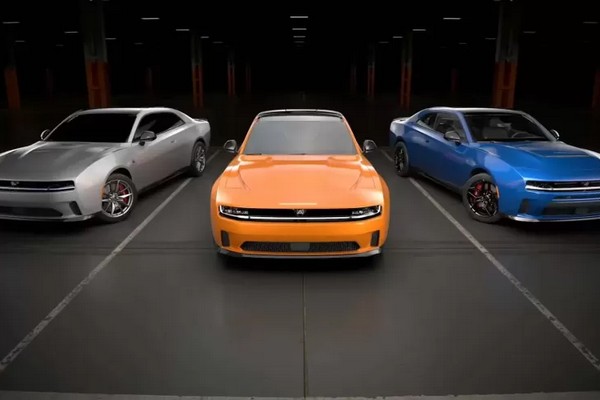 SEMA 2025: Dodge представит 550-сильный концепт на базе Charger Scat Pack