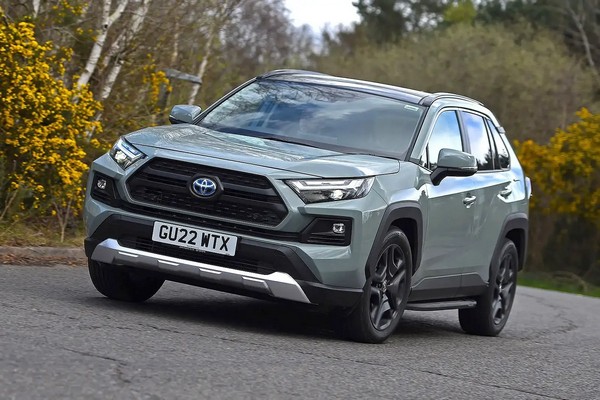 Оттенки электромобильности: как Volkswagen ID.4 и BYD Song Plus изменили цветовой рейтинг