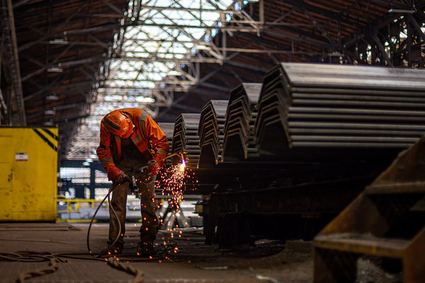 Глобальный дисбаланс: Какие четыре макроэкономических фактора определили снижение цен на руду