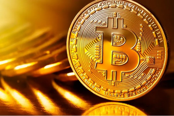 Биткоин как Макрохедж: Почему мэр Майами не беспокоится о падении крипторынка