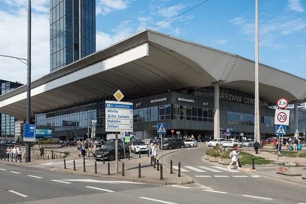 Ремонт путей до 16 ноября: Что будет работать, а что нет на вокзале Варшава-Центральная