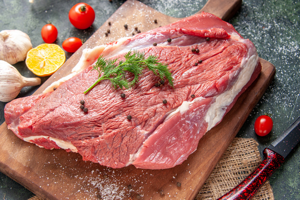 Угроза для отечественного животноводства: как импорт свинины душит фермеров