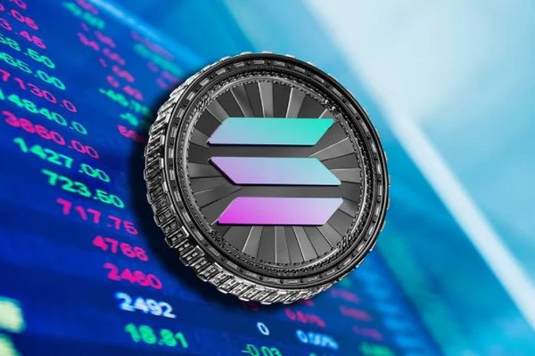 Триллионный рубеж Solana: что означает успех стейблкоинов для курса SOL в 2026 году?