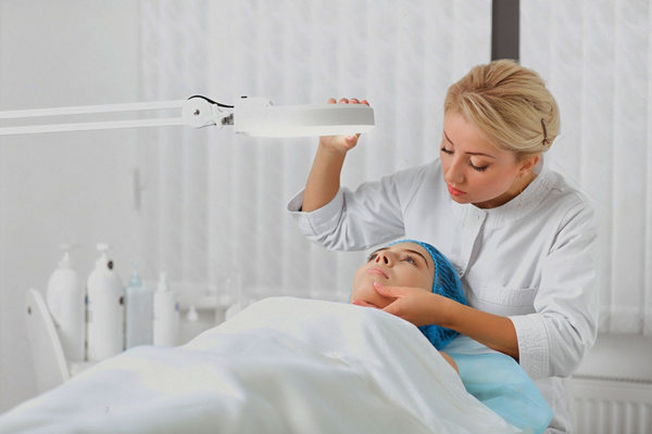 Дерматология Киев: экспертный обзор услуг на сайте Omega MC