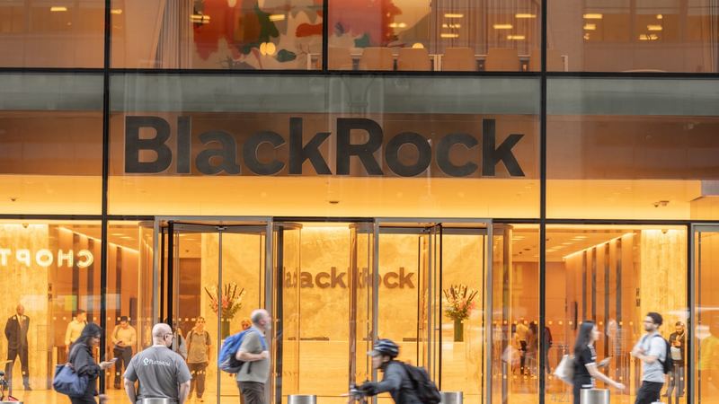 Исторический триумф на Уолл-стрит: под управлением BlackRock сосредото