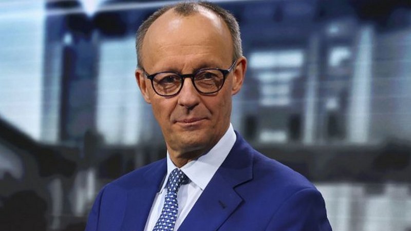 Лидер партии АдГ Алис Вайдель выступает перед депутатами Бундестага