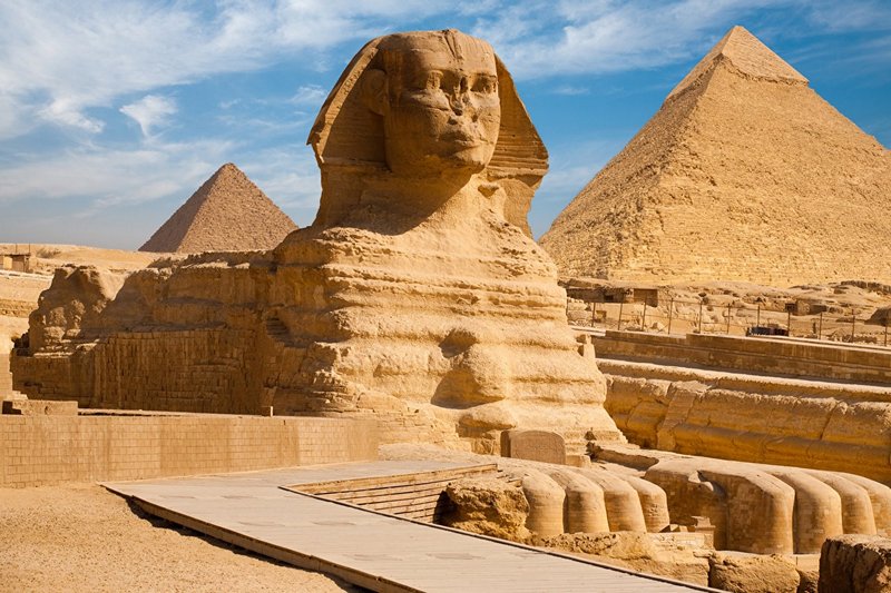 В Египте археологи нашли древнюю жреческую статую