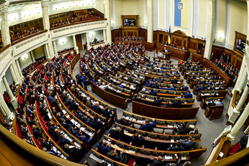 Рада взялась за закон, который заставит знать украинский язык