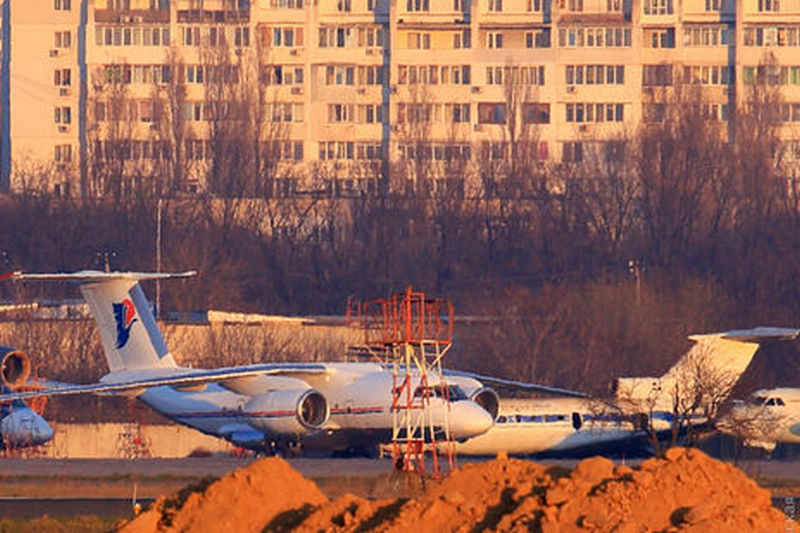 В аэропорту Одессы ремонтируют самолет Каддафи – СМИ