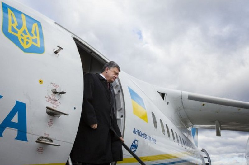 Второго Януковича не будет: Порошенко и его окружению запретят выезжать за границу