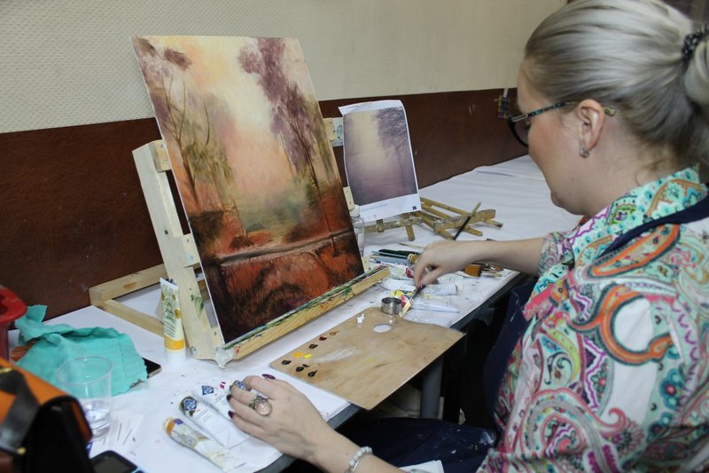 Где можно записаться на недорогие курсы рисования в Москве