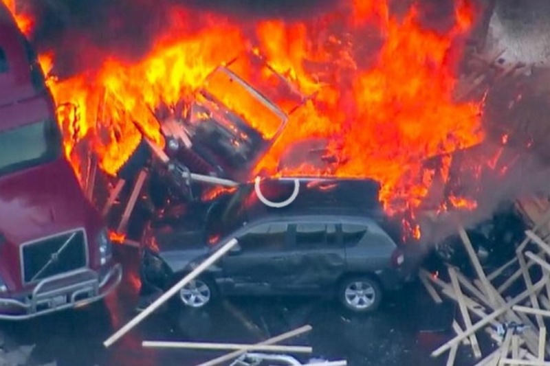 В масштабной аварии в Штатах разбили 28 авто, погибли четыре человека