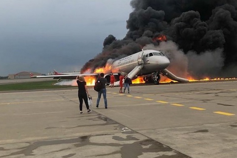 Катастрофа в Шереметьево: эксперты допускают вину летчиков