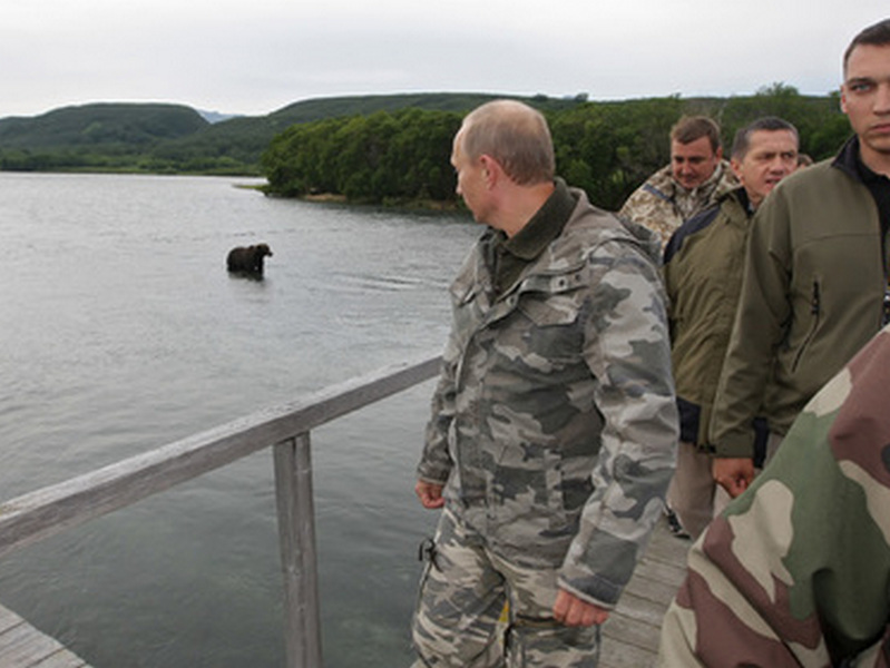 Путин прокомментировал фото верхом на медведе