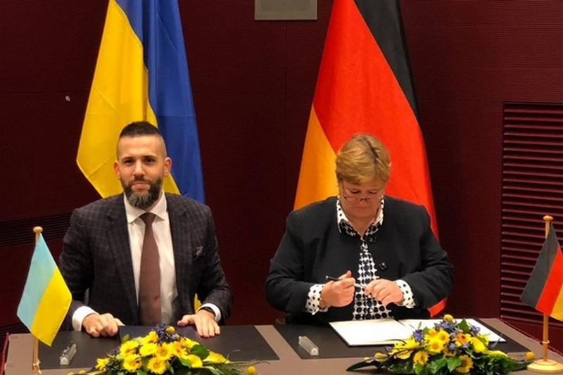 Германия выделит Украине на реформы 82 миллиона евро