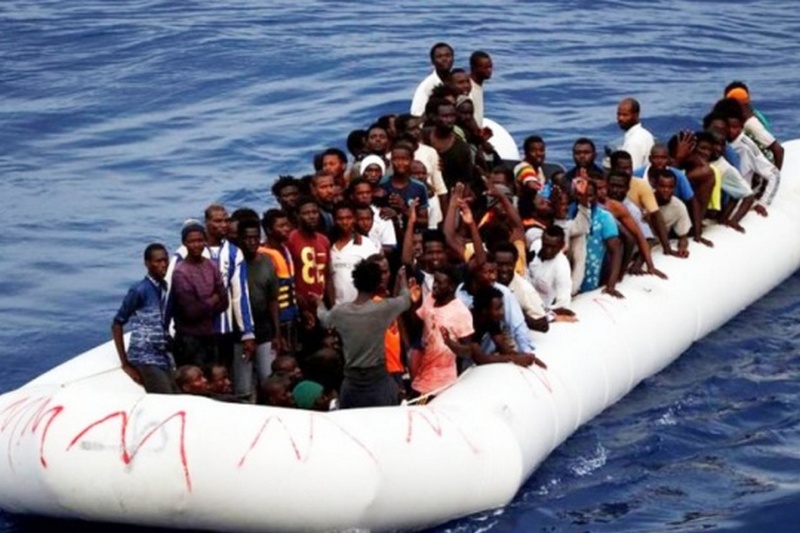 ВМС Марокко спасли 330 мигрантов
