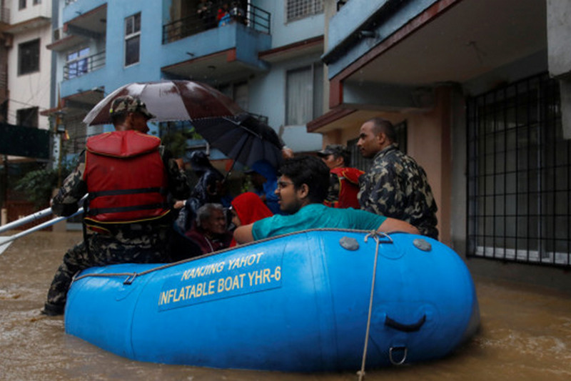 Наводнение в Непале унесло уже 60 жизней