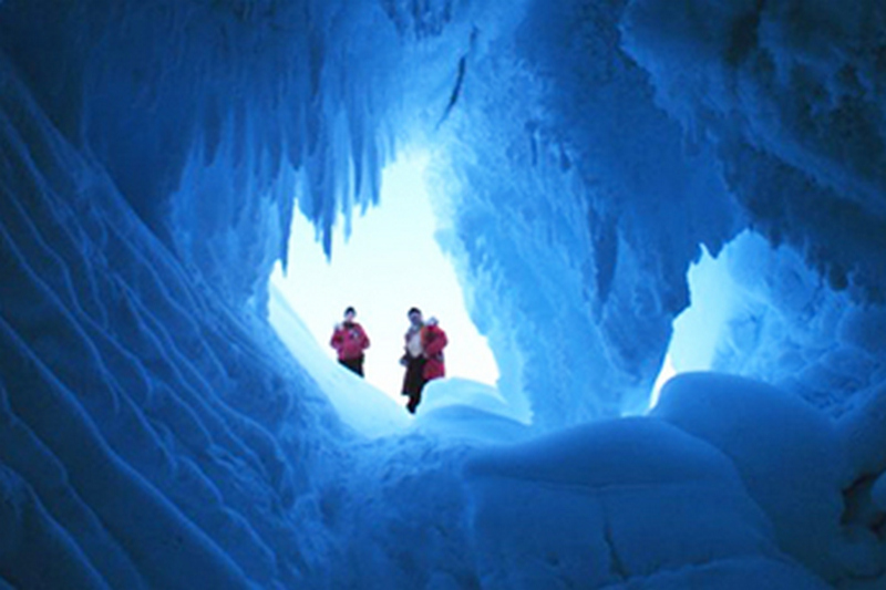 В Антарктиде ученые нашли гигантские пещеры с неизвестными животными