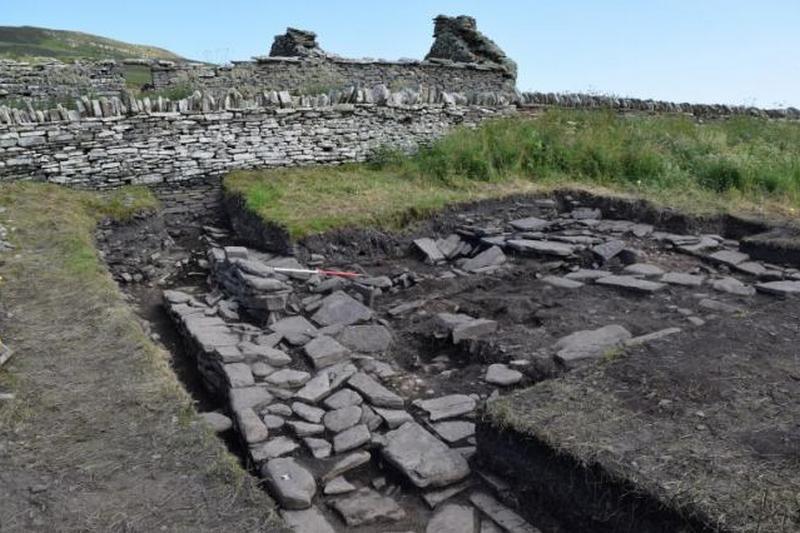 Археологи обнаружили в Шотландии здание времен викингов