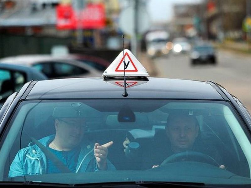 Украинцы будут получать водительские права по-новому