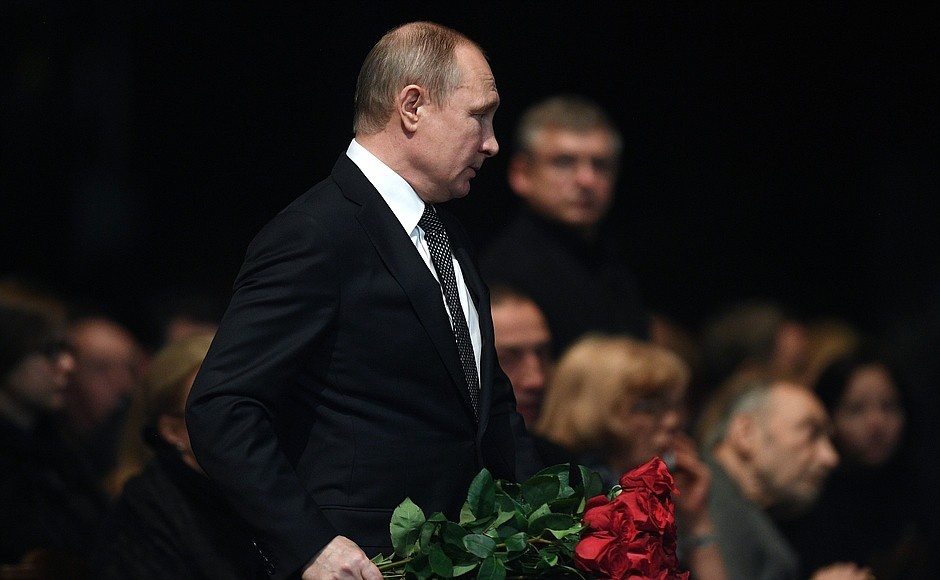 Путин плакал на прощании с Табаковым