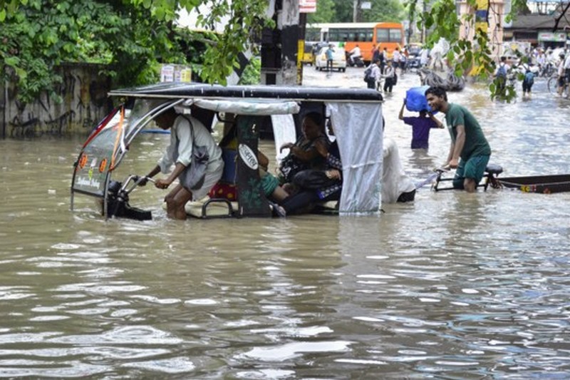 Наводнения на юге Индии: число жертв возросло до 42 человек