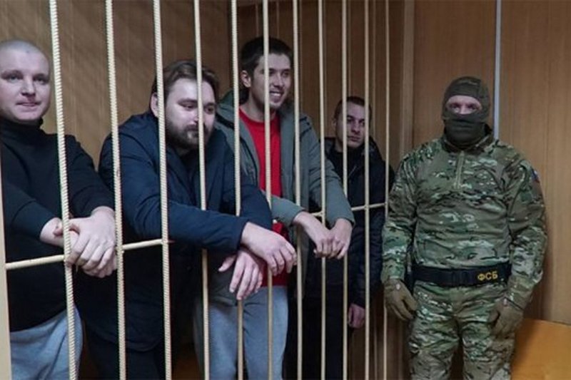 Адвокат подтвердил, что пленные моряки возвращаются в Украину