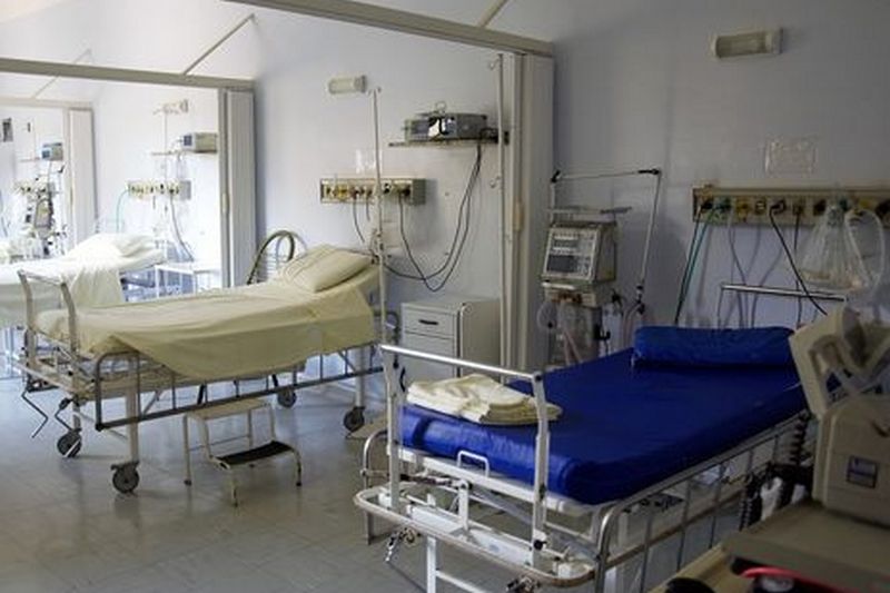 В Одесской области двое детей выпали из окна больницы
