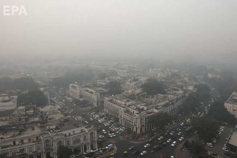 Загрязнение воздуха в Индии на критическом уровне. Отменены десятки авиарейсов