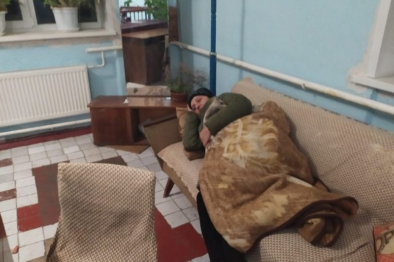 В России жители аварийного дома захватили местную администрацию