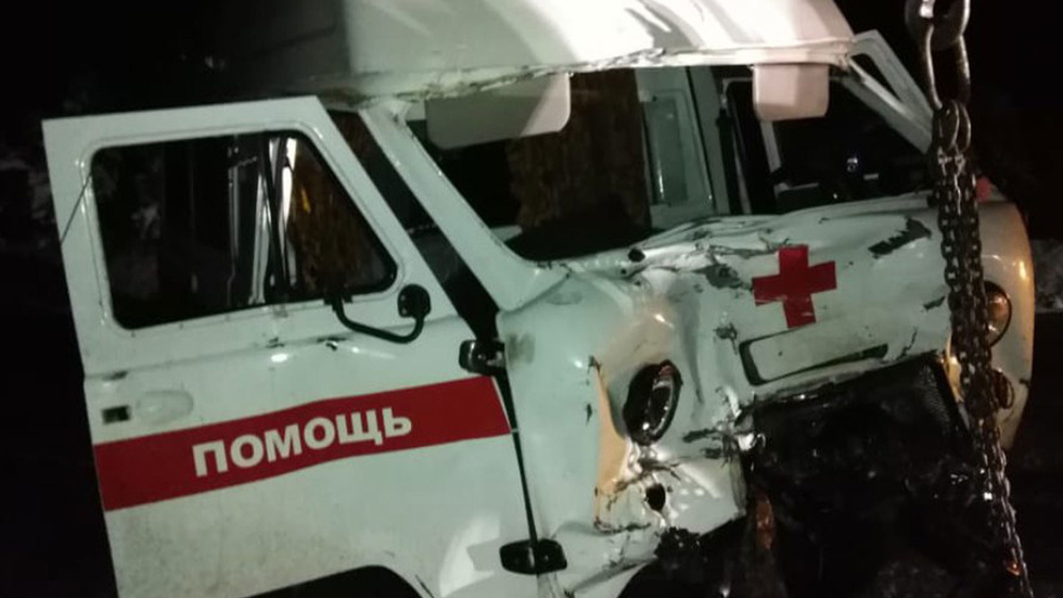 В Кемеровской области в ДТП с машиной скорой помощи погибла фельдшер