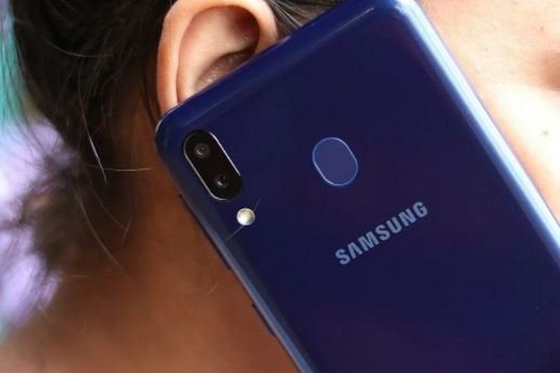 Cмартфони Samsung можуть повторити долю Huawei