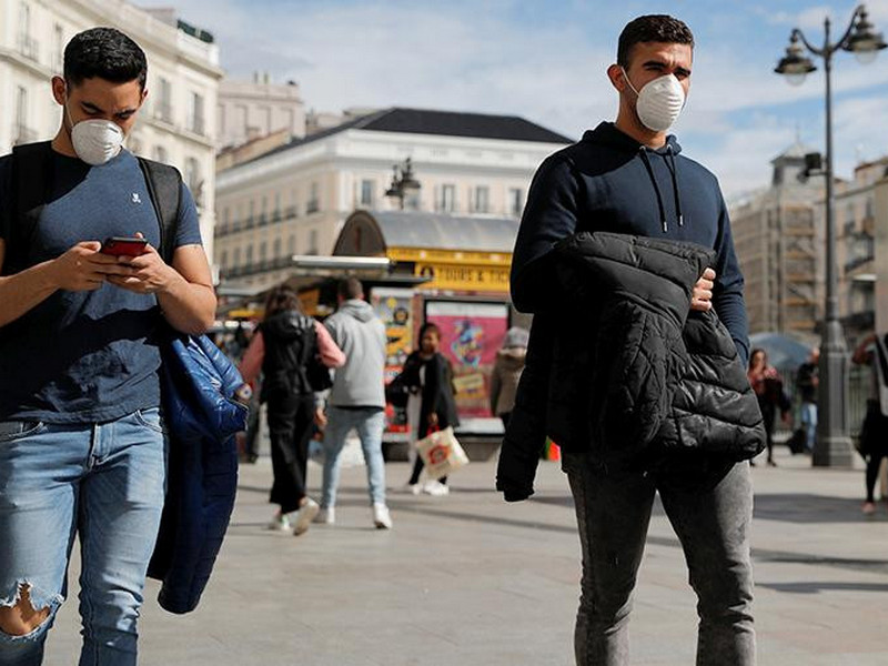 Очаг коронавируса в Испании: за сутки скончалось около 200 человек