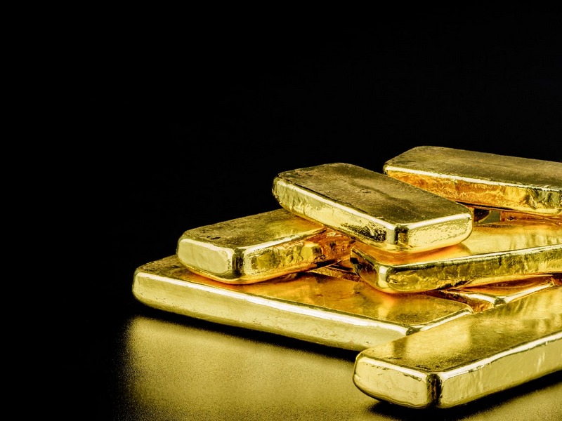 Цена золота может подняться до $2000 за унцию - Том Палмер