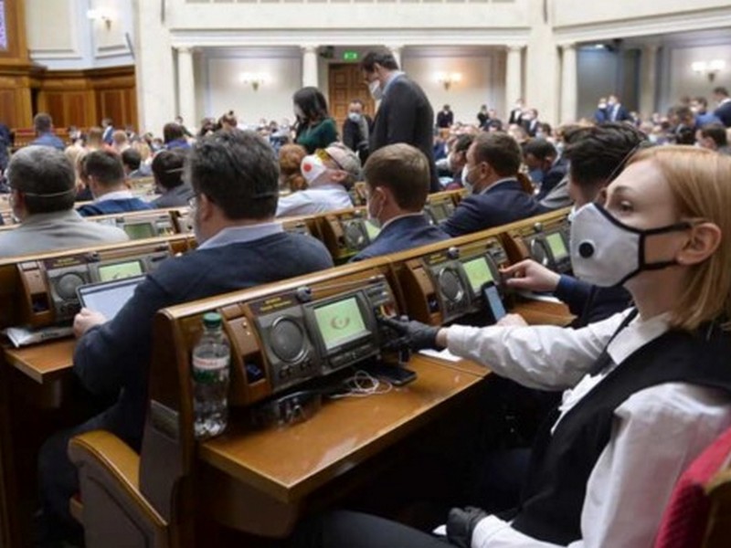 Зеленский одобрил упрощение процедуры рассмотрения большого количества поправок к законопроектам