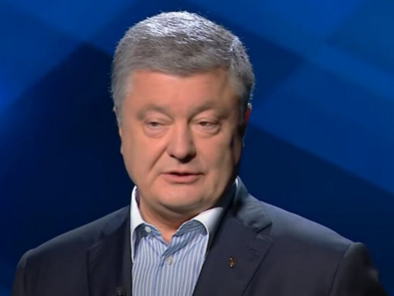 Лещенко рассказал о возможном расколе в партии Порошенко