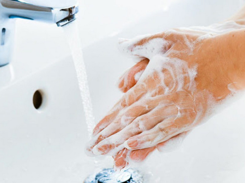 Ученые раскрыли последствия чрезмерного мытья рук