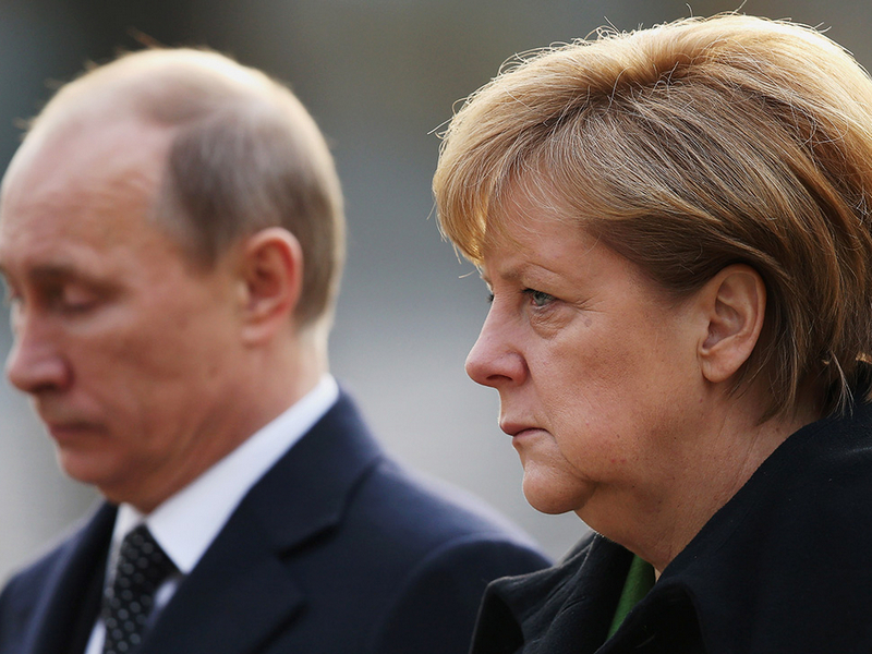 Меркель провела переговоры с Путиным: Речь шла о реализации минских договоренностей